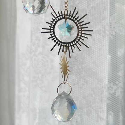 16" Gold Suncatcher - luna