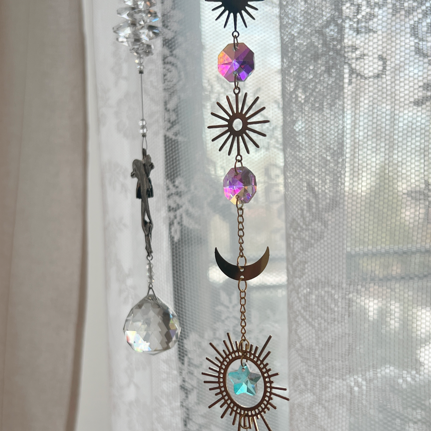 16" Gold Suncatcher - luna