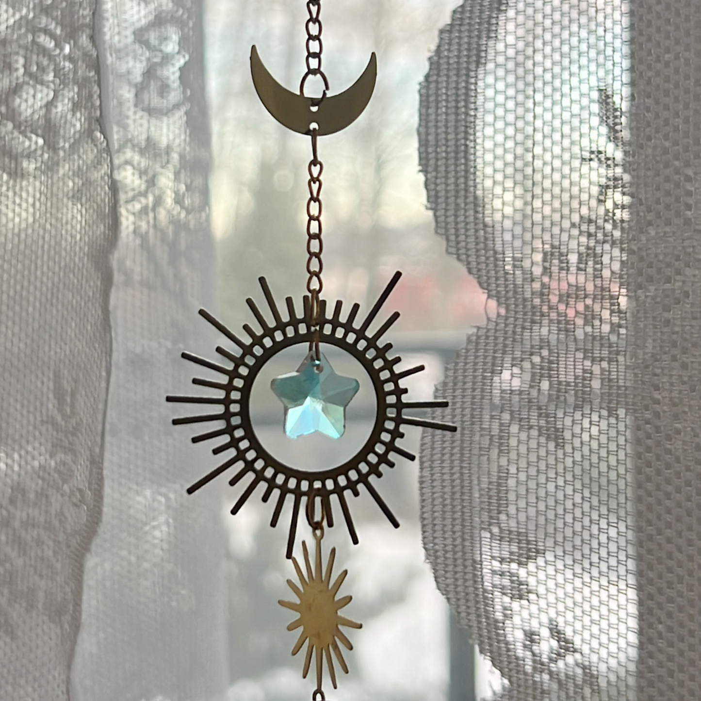 16" Gold Suncatcher - luna